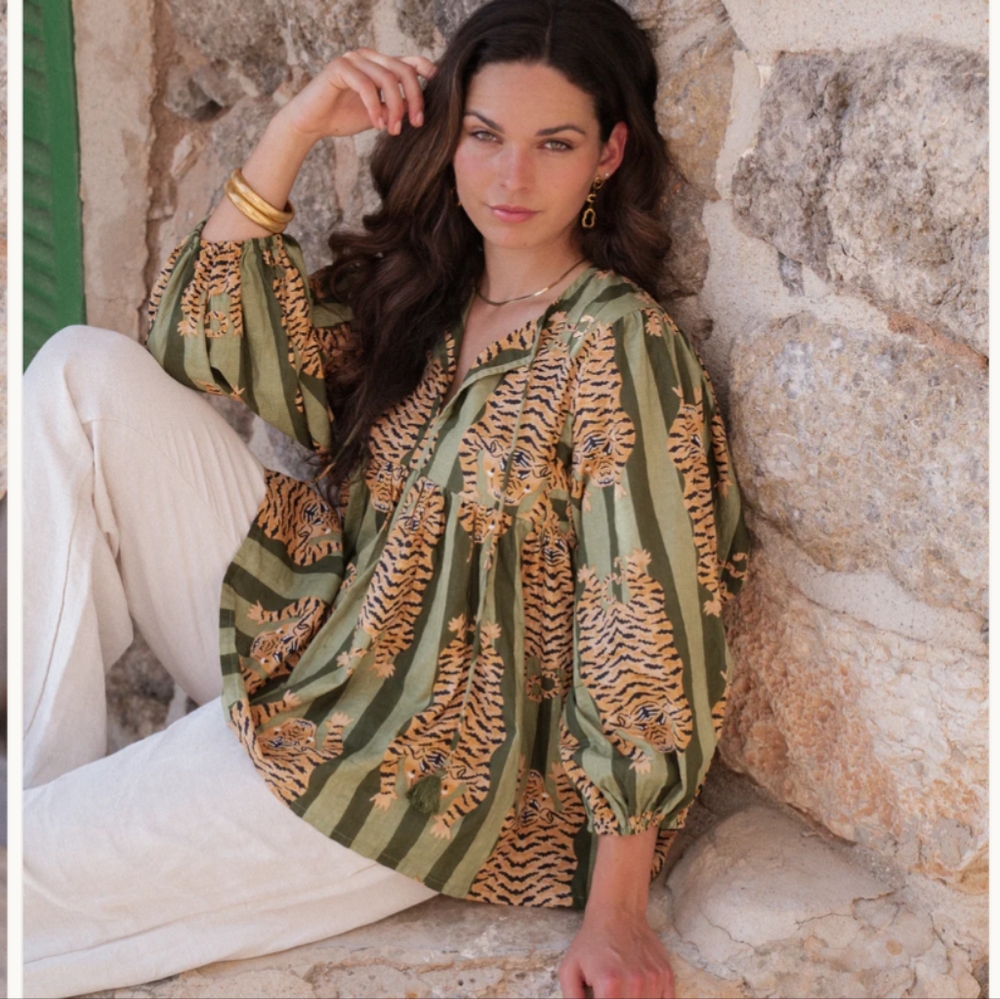 House of Sundar Meera Blouse in Tigress Vine Print size XL Cotton